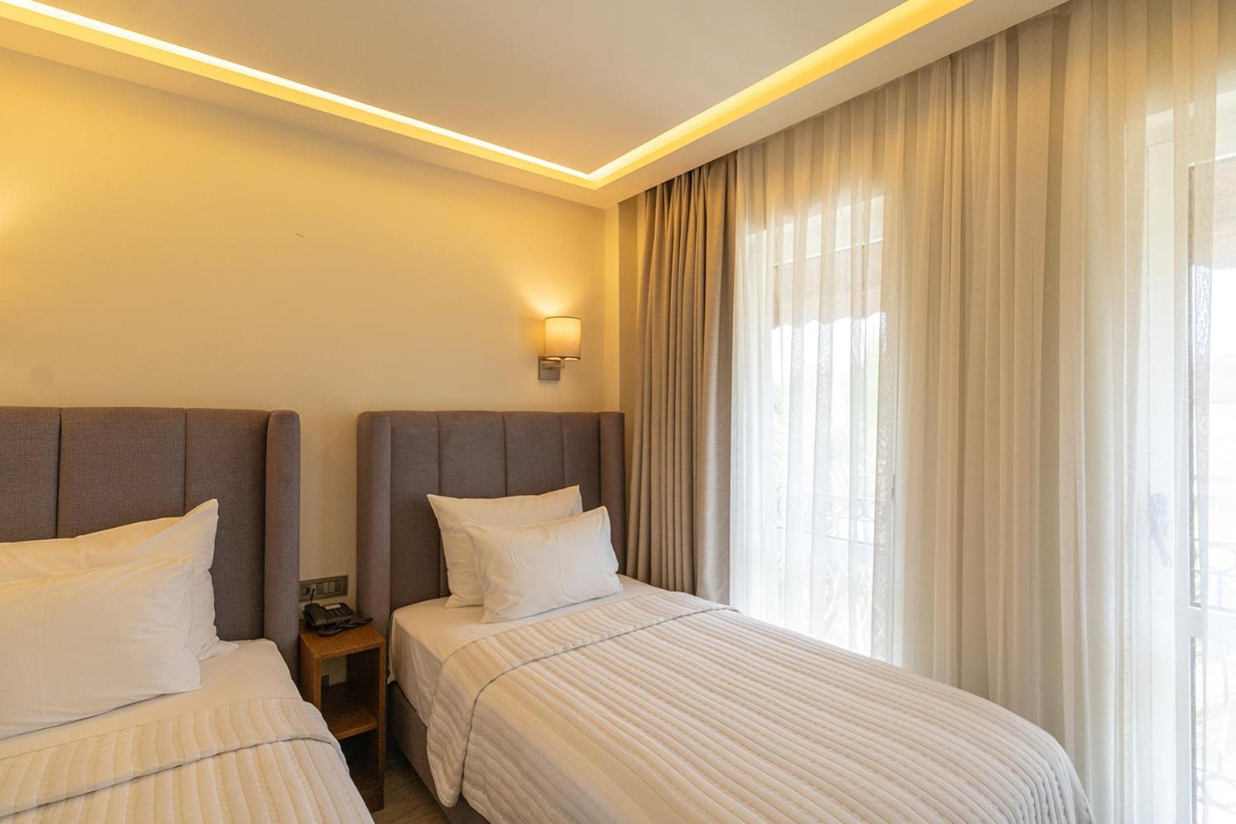 Casa Luna Hotel - Adult Only Alaçatı Exterior photo